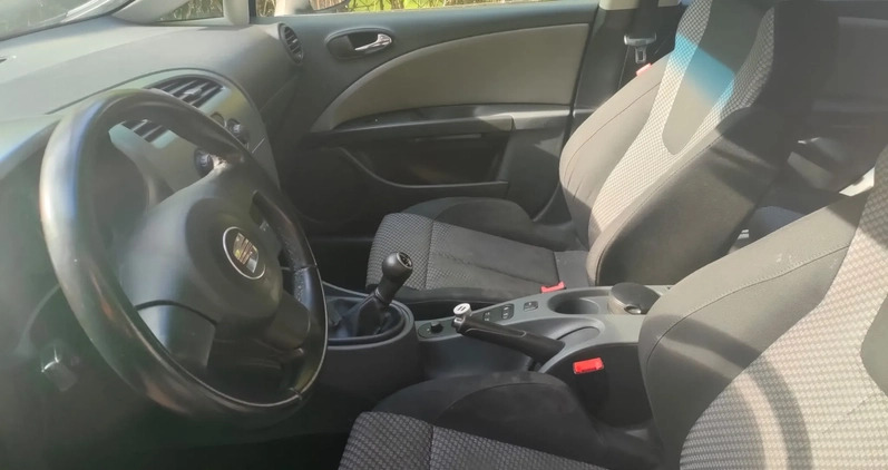 Seat Leon cena 9600 przebieg: 287000, rok produkcji 2007 z Otwock małe 154
